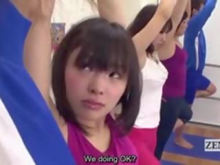 Subtitled japanska yoga sträckning klass galet erektion