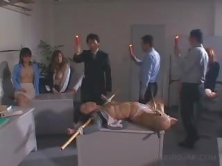 जापान का निवासी डर्टी वीडियो स्लेव पनिश्ड साथ swell मोम dripped पर उसकी बॉडी