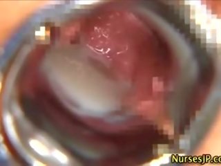 Japonesa enfermeira cona a chupar o esperma