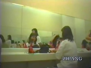 Japán locker szoba rejtett videó